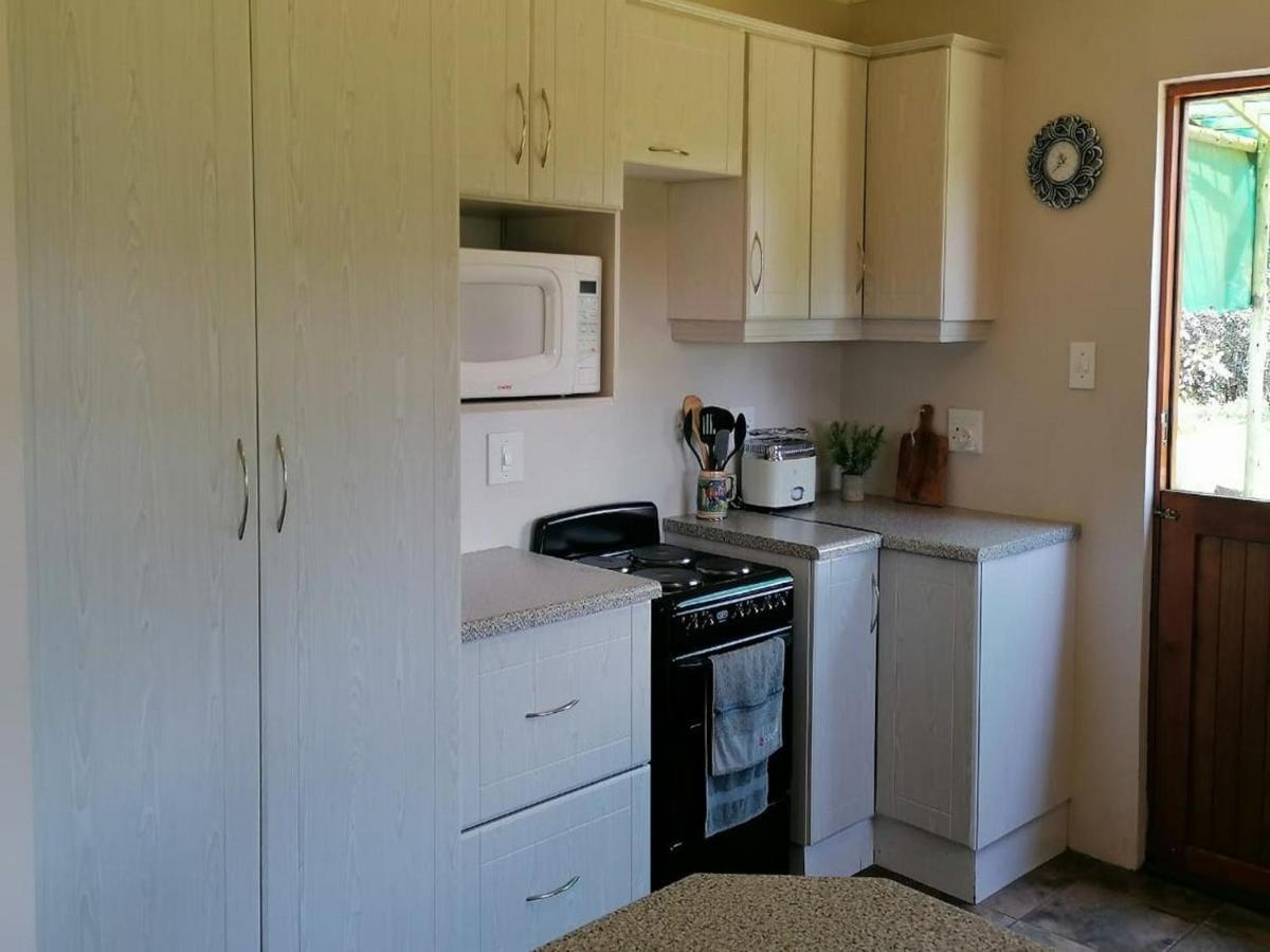 אונדרברג Cicada Self Catering Cottage מראה חיצוני תמונה