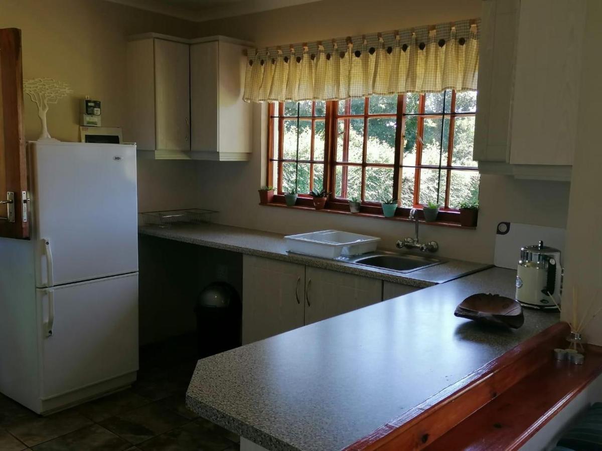 אונדרברג Cicada Self Catering Cottage מראה חיצוני תמונה